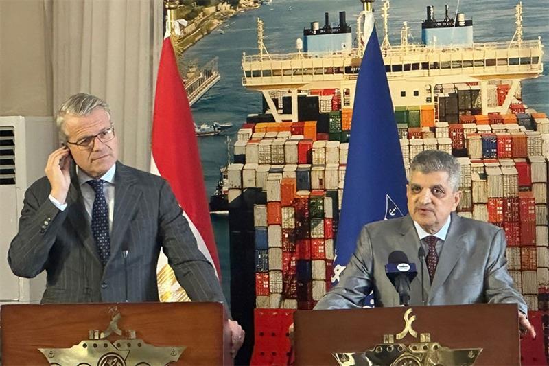 Maersk and Hapag-Lloyd have decided to change the routing of one of the shared services under the Gemini Cooperation.